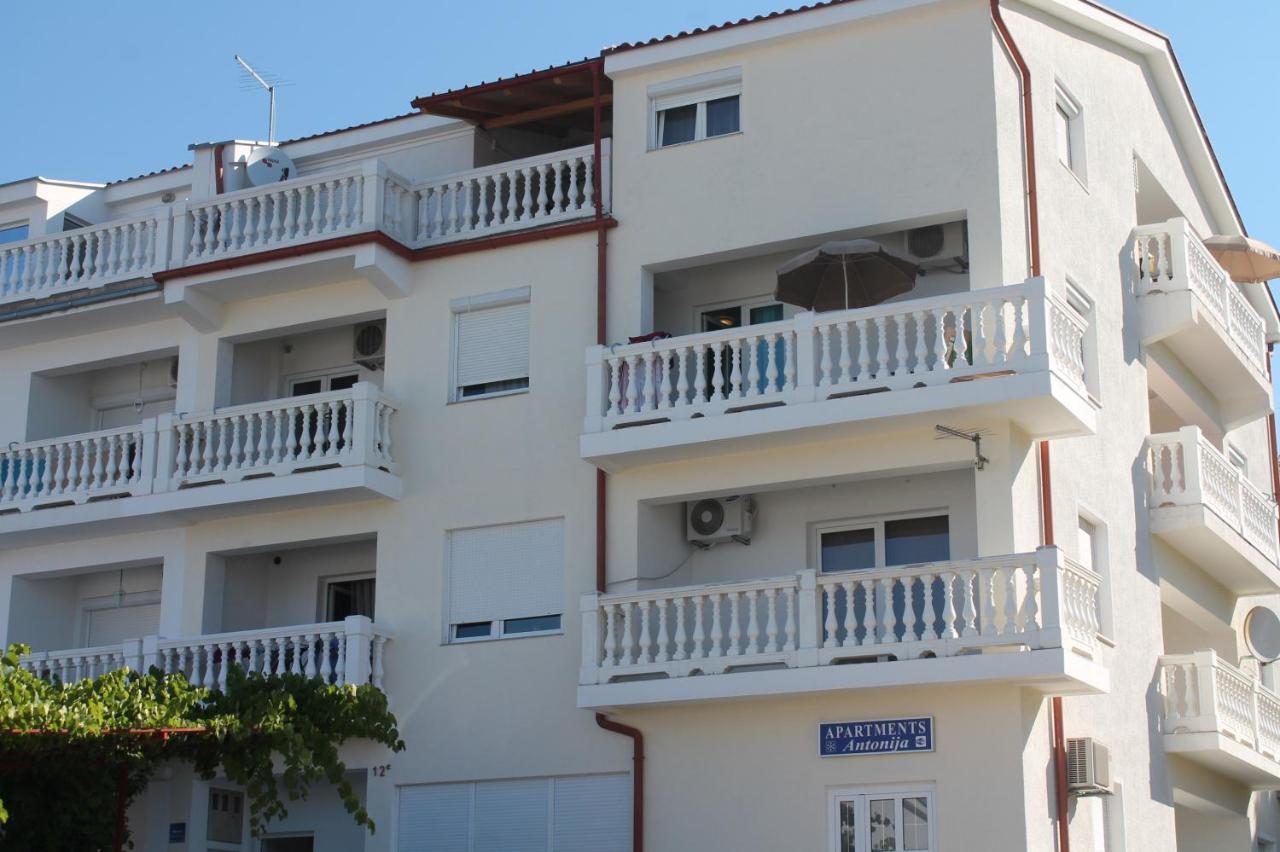 Apartments Antonija Crikvenica Bagian luar foto