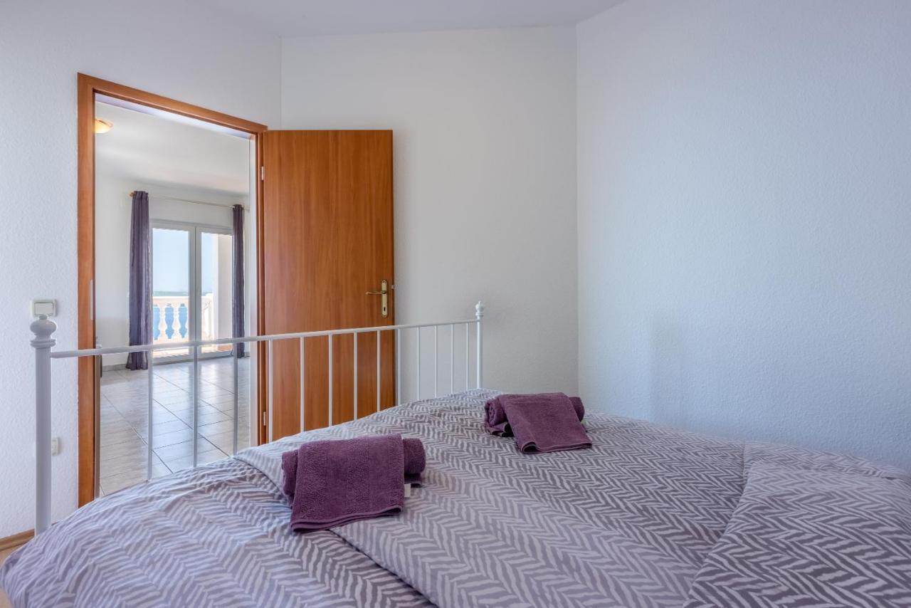 Apartments Antonija Crikvenica Bagian luar foto