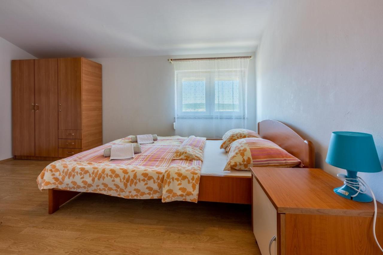 Apartments Antonija Crikvenica Bagian luar foto